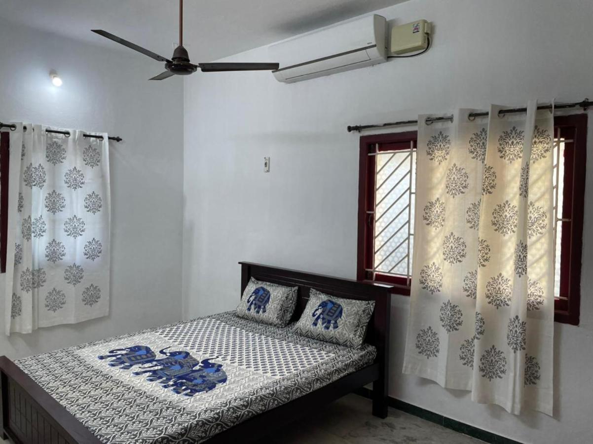 White House- 1Bk Pleasant Apartment With Open Terrace كويمباتور المظهر الخارجي الصورة