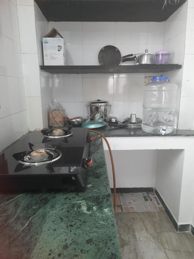 White House- 1Bk Pleasant Apartment With Open Terrace كويمباتور المظهر الخارجي الصورة